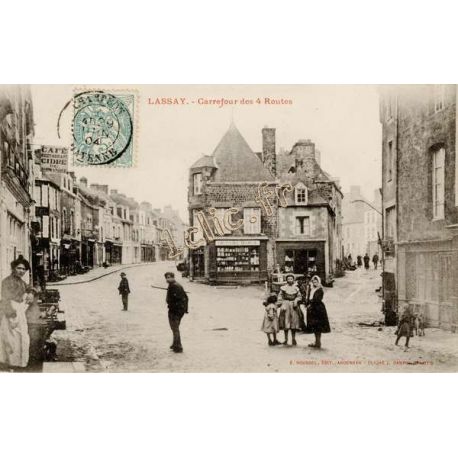 LASSAY-LES-CHATEAUX